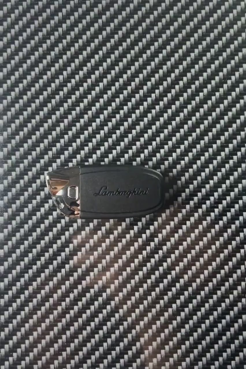 Lamborghini Luxury Car Key Replica — High‑End Collector Key | Supercar Enthusiast Gift